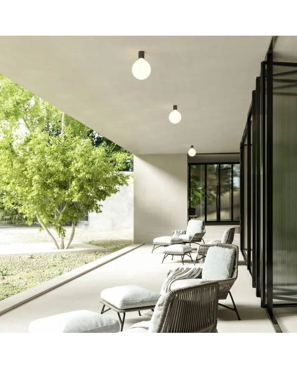 Aplique de pared con bombilla efecto porcelana IP44