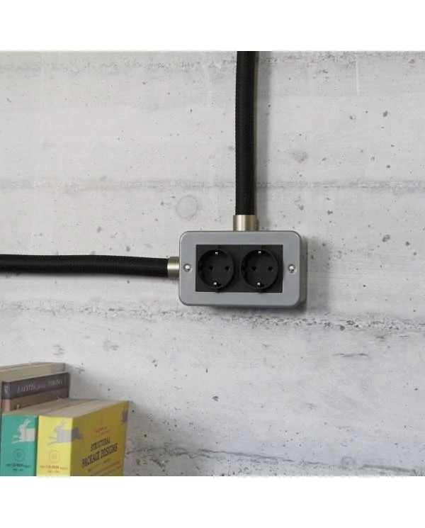 Caja de pared con doble enchufe de metal Schuko