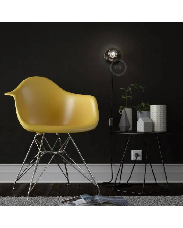 Spostaluce, el punto de luz en metal con cable textil