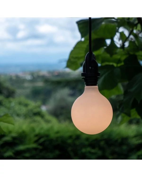 Lámpara de exterior para pantalla resistente al agua.