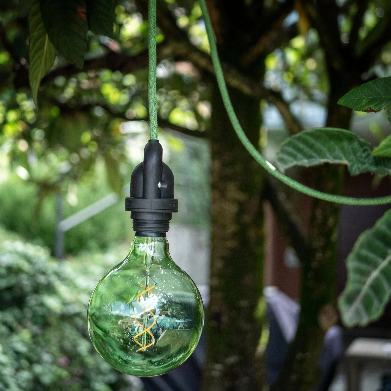 Lámpara de exterior para pantalla resistente al agua.