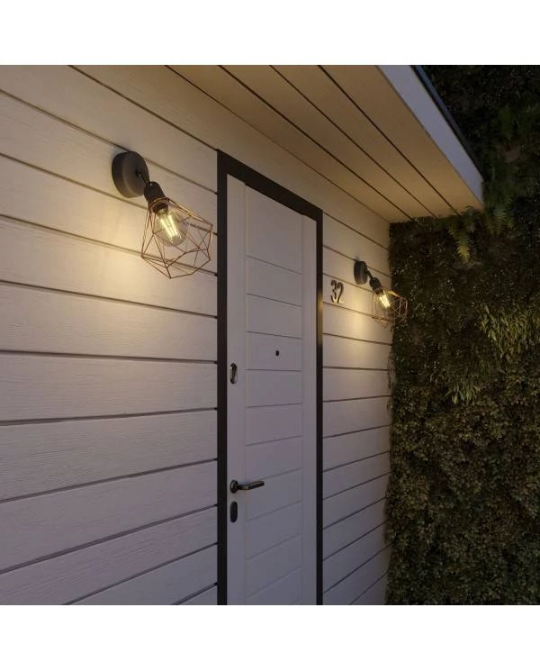 Fermaluce EIVA con pantalla Diamond, lámpara orientable