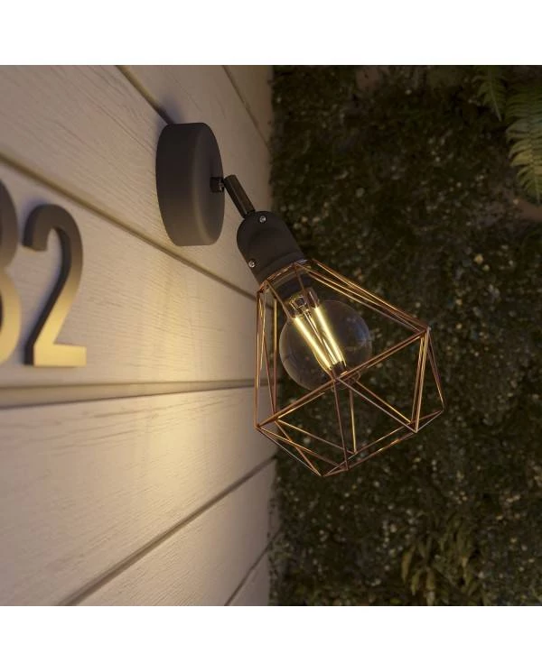 Fermaluce EIVA con pantalla Diamond, lámpara orientable