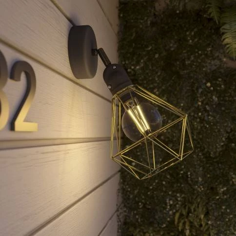 Fermaluce EIVA con pantalla Diamond, lámpara orientable