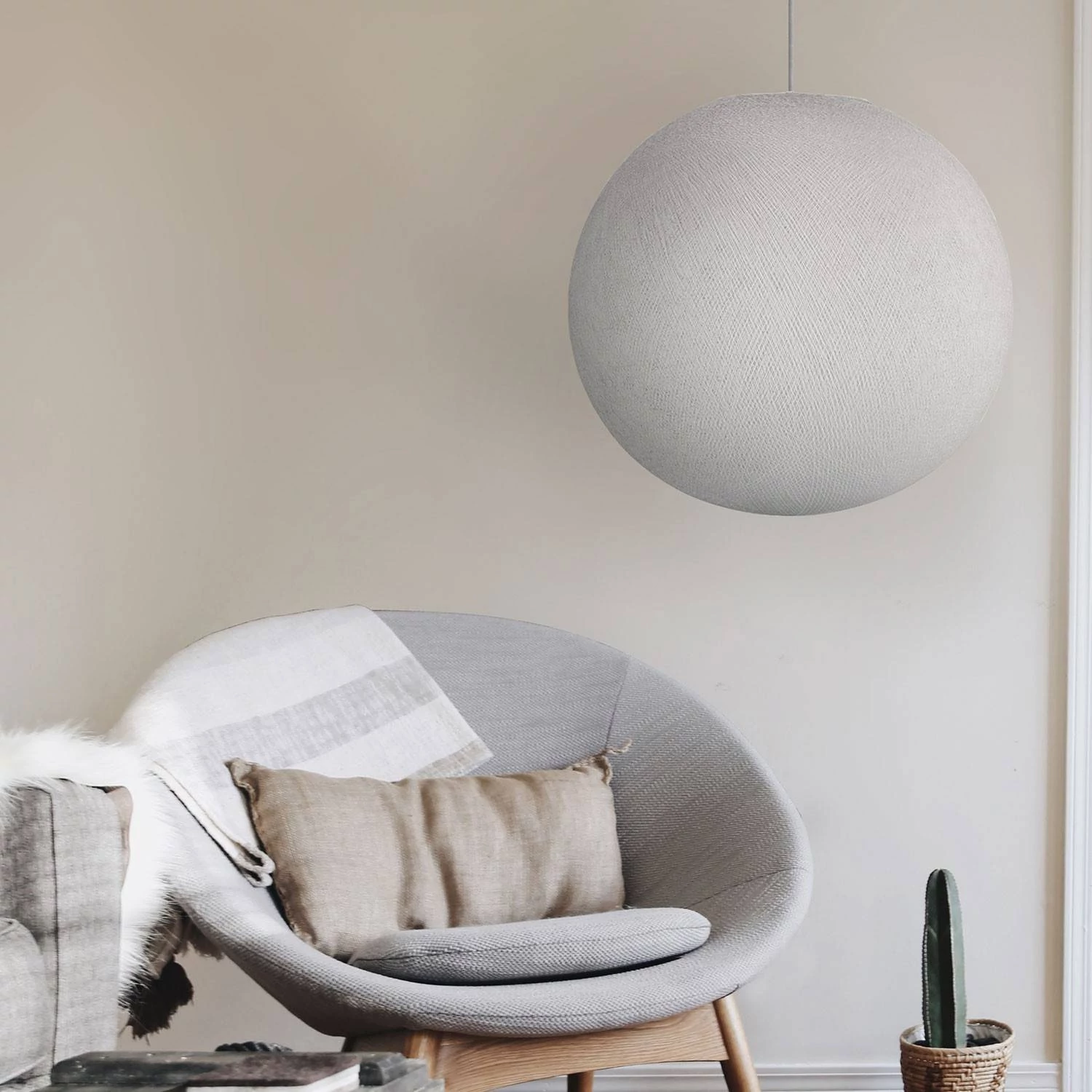 Pantalla Sfera Light en hilo - hecho a mano