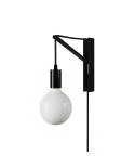Aplique de pared de metal con enchufe