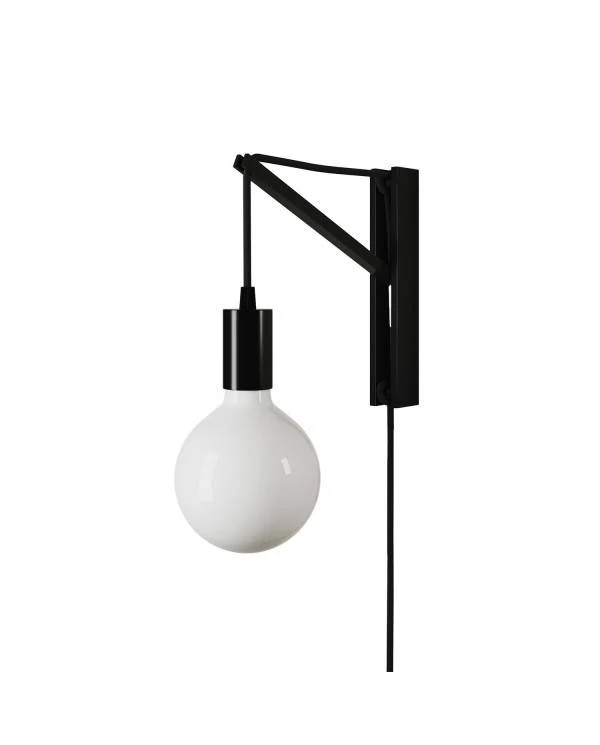 Aplique de pared de metal con enchufe