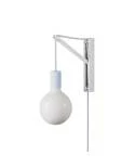 Aplique de pared de metal con enchufe
