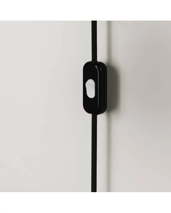 Aplique de pared de metal con enchufe