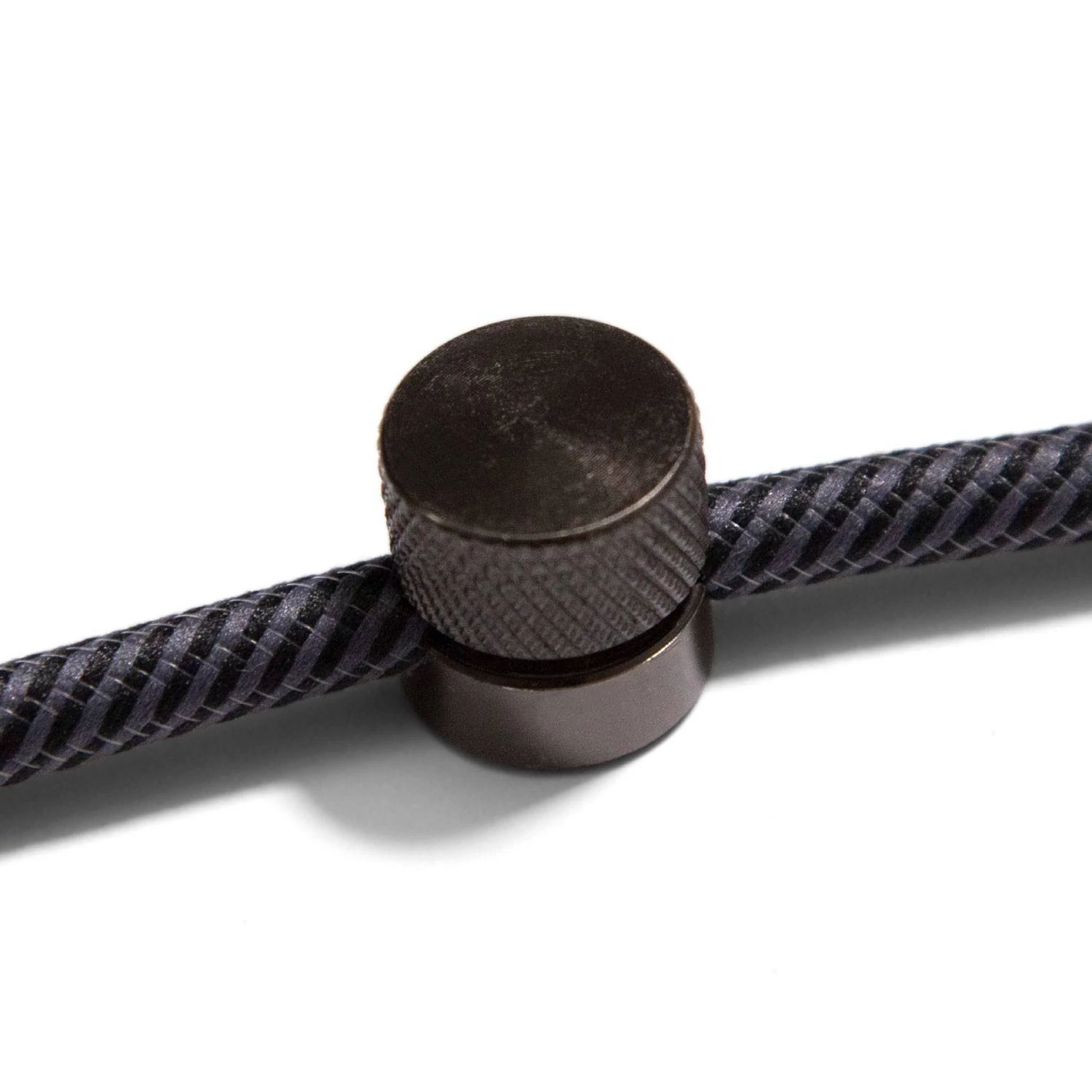 Sarè - Pasacables de metal para cable textil