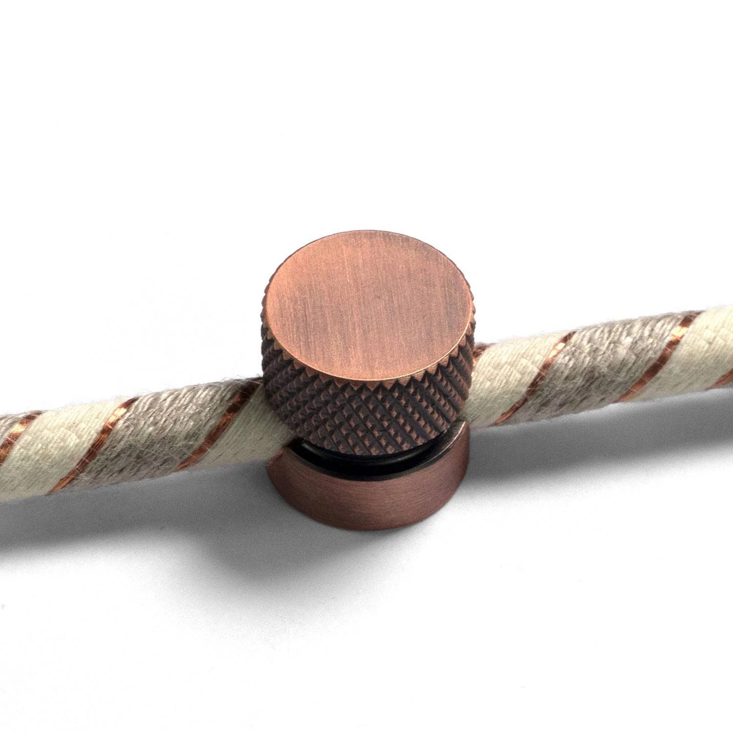 Sarè - Pasacables de metal para cable textil