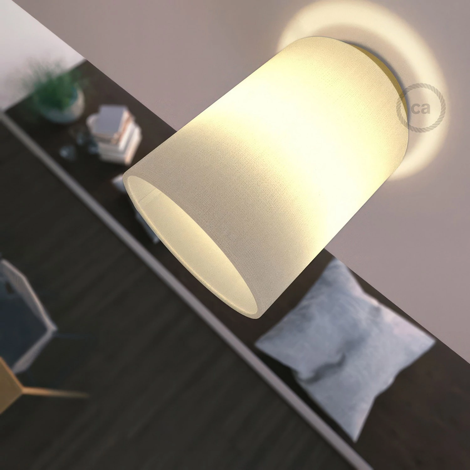 Lámpara de pared o techo con pantalla cilíndrica de tela