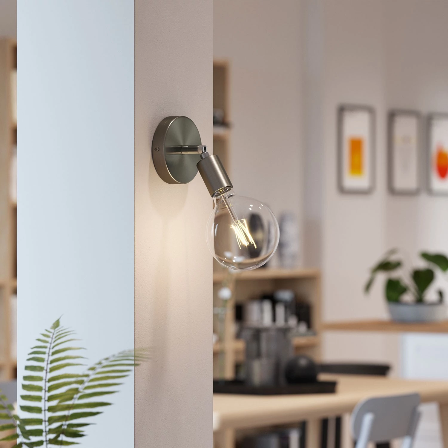 Fermaluce Metal 90° en Metal, foco orientable