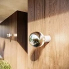 Aplique de pared con bombilla vista media esfera plateada IP44