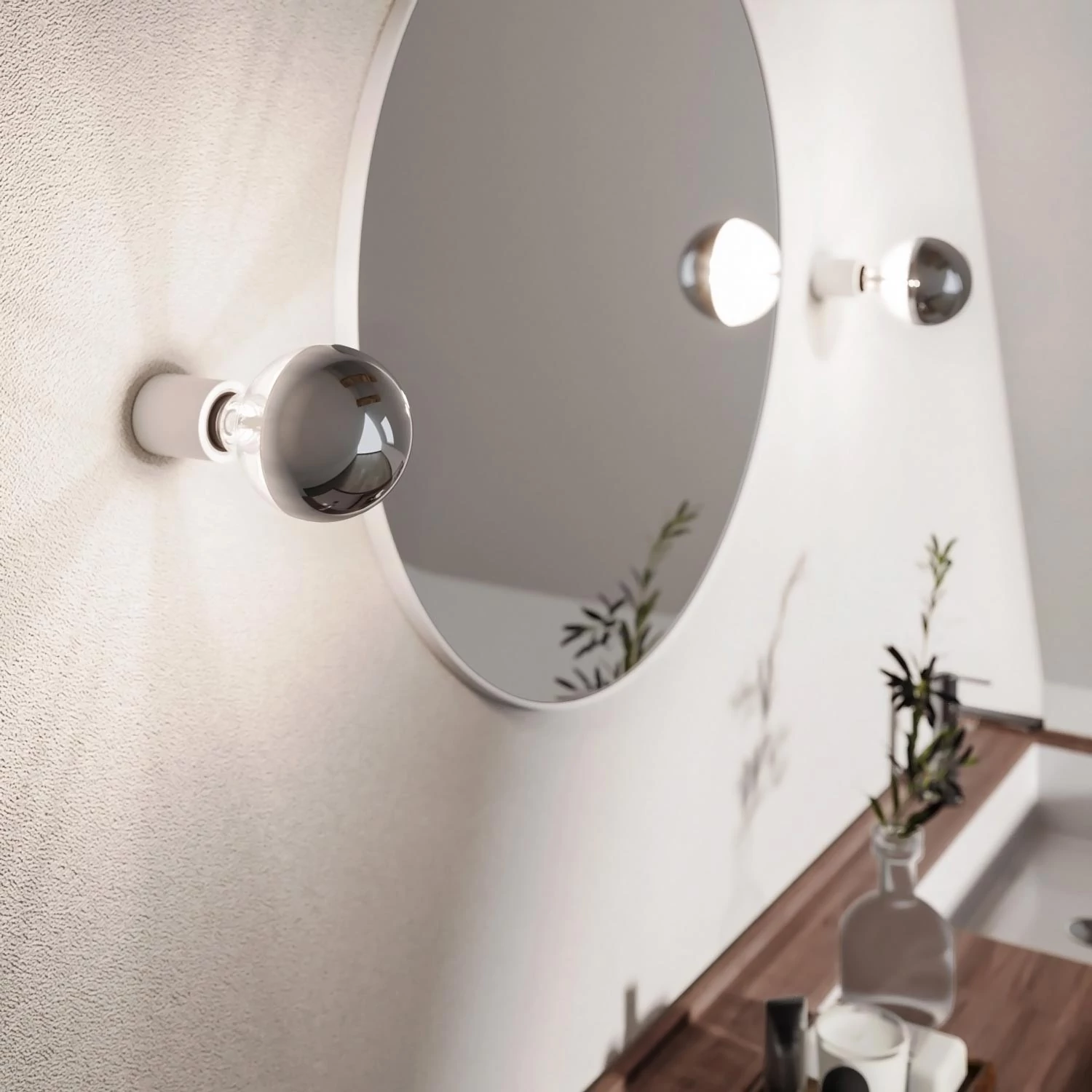 Aplique de pared con bombilla vista media esfera plateada IP44