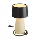 Lámpara de mesa de cerámica Bottle con pantalla Athena