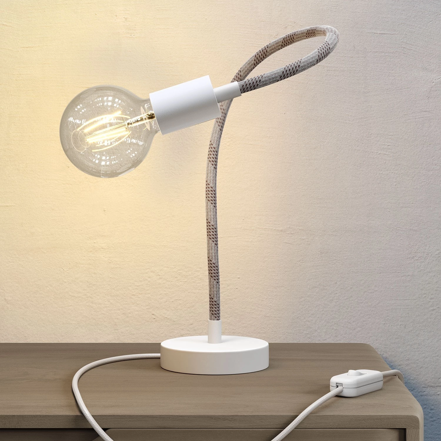 Lámpara de mesa articulada Table Flex para luz difusa
