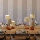 Alzaluce - lámpara de mesa para pantalla con enchufe de dos clavijas