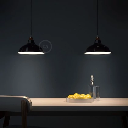 Lámpara estilo Industrial con pantalla de metal esmaltada