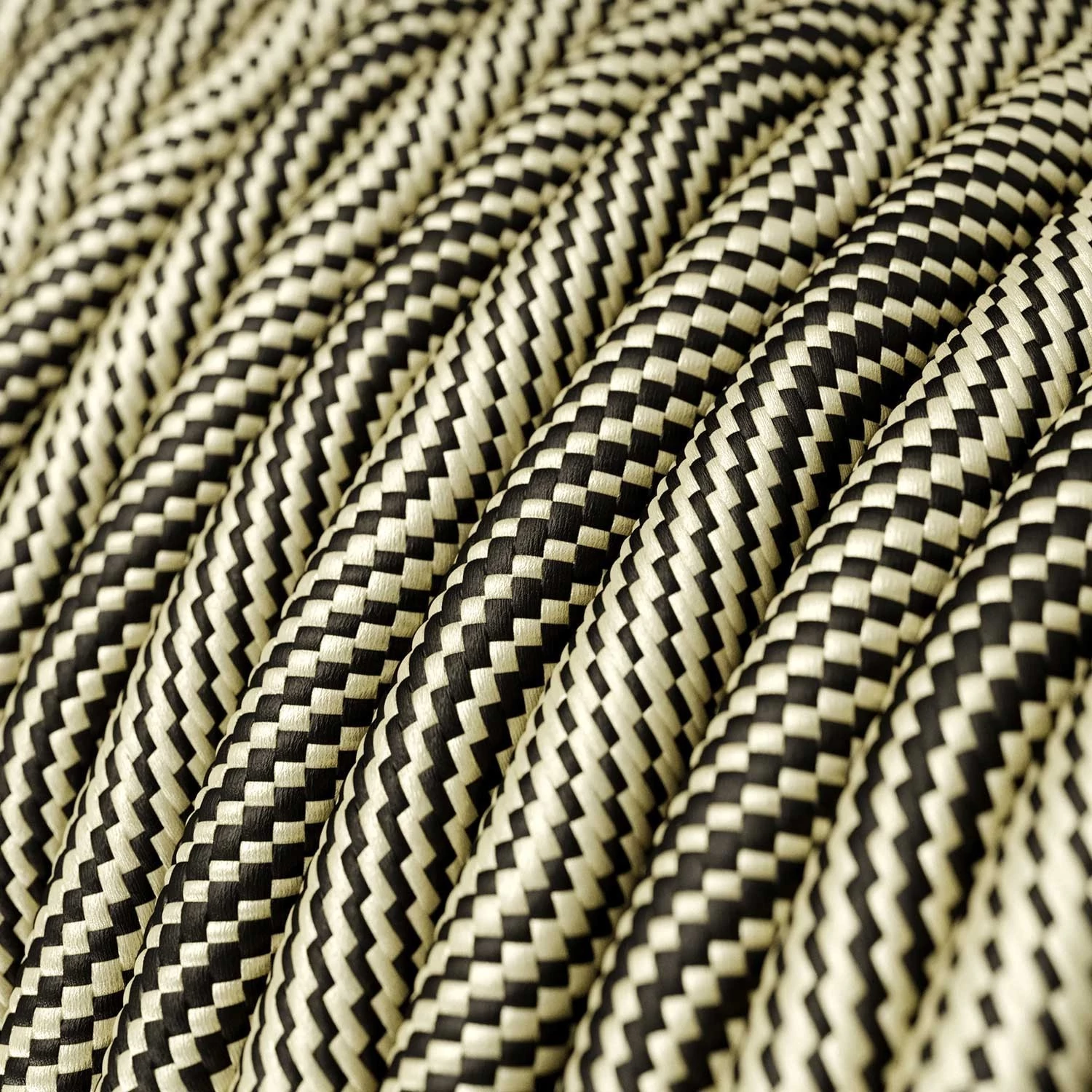 Lámpara de araña de metal con acabado en contraste - para carriles