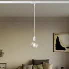 Lámpara de araña moderna sobre rieles de metal con cable textil