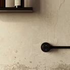 Toma de corriente de porcelana italiana con base para pasacables