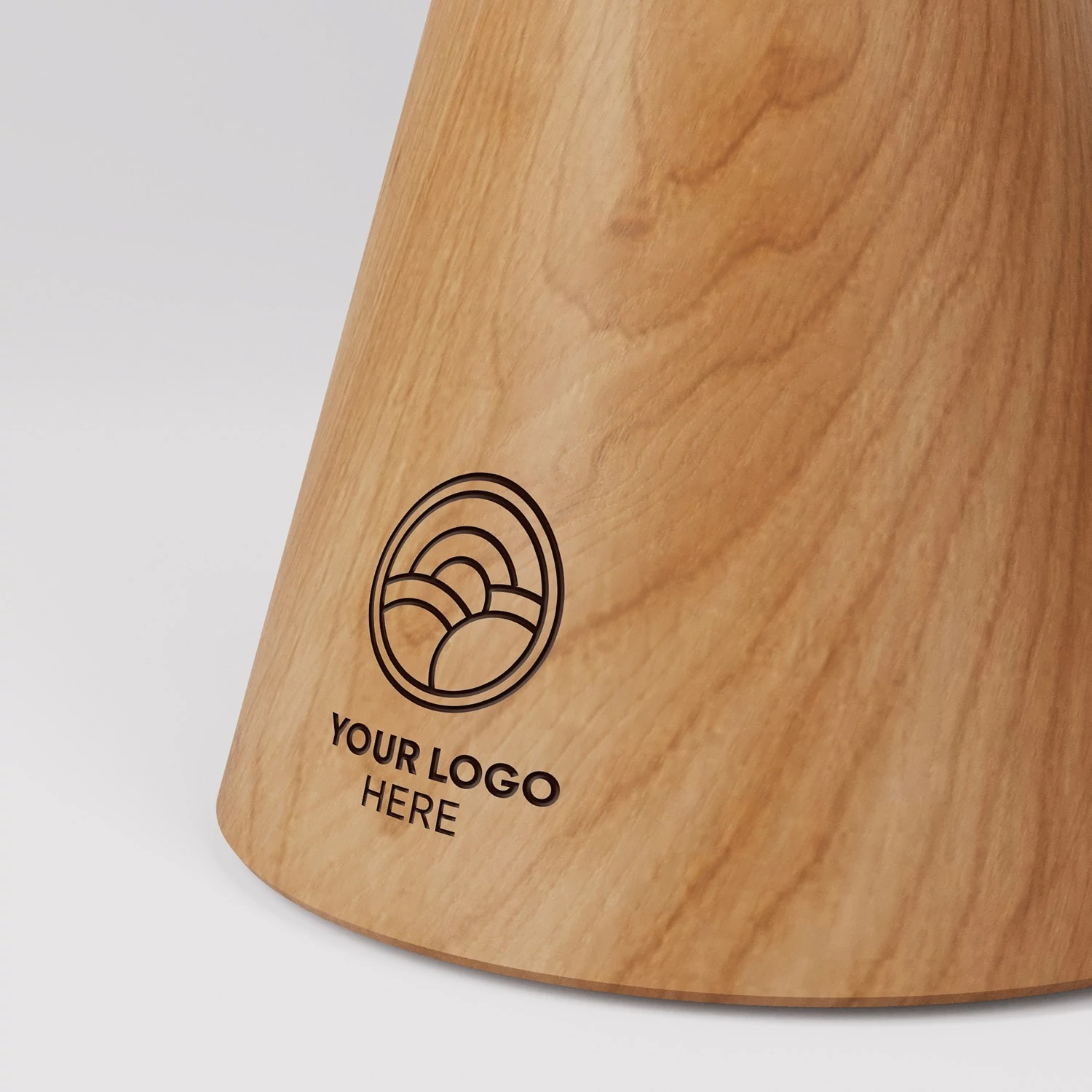 Lámpara portátil con base y pantalla de madera personalizables