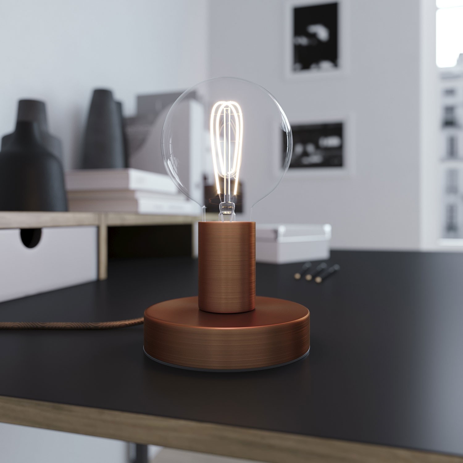 Posaluce Metal Lámpara de mesa