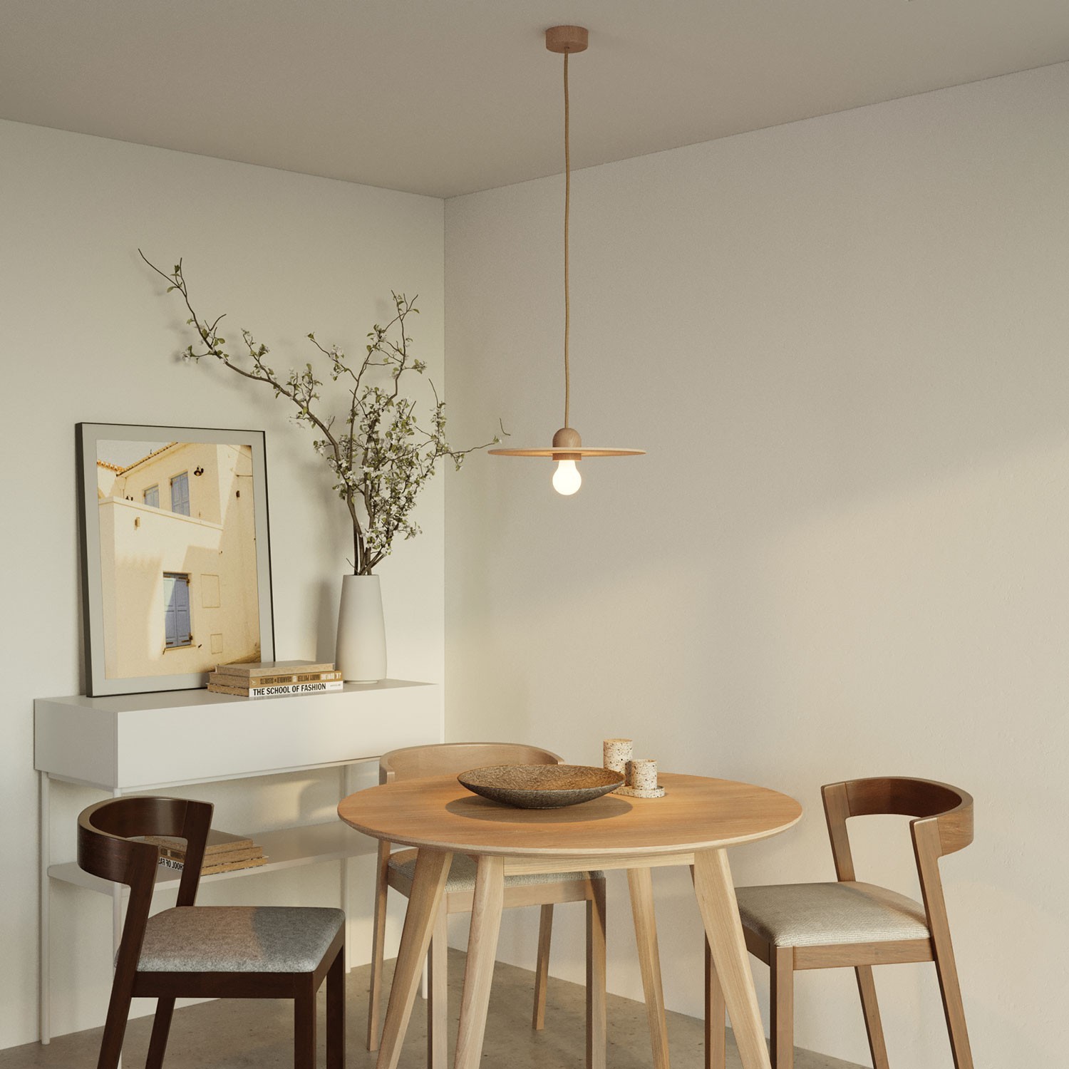 Lámpara de suspensión en madera natural con pantalla