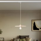 Lámpara sobre carril de madera con cable textil y pantalla