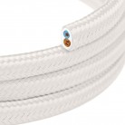 Cable textil plano blanco óptico brillante