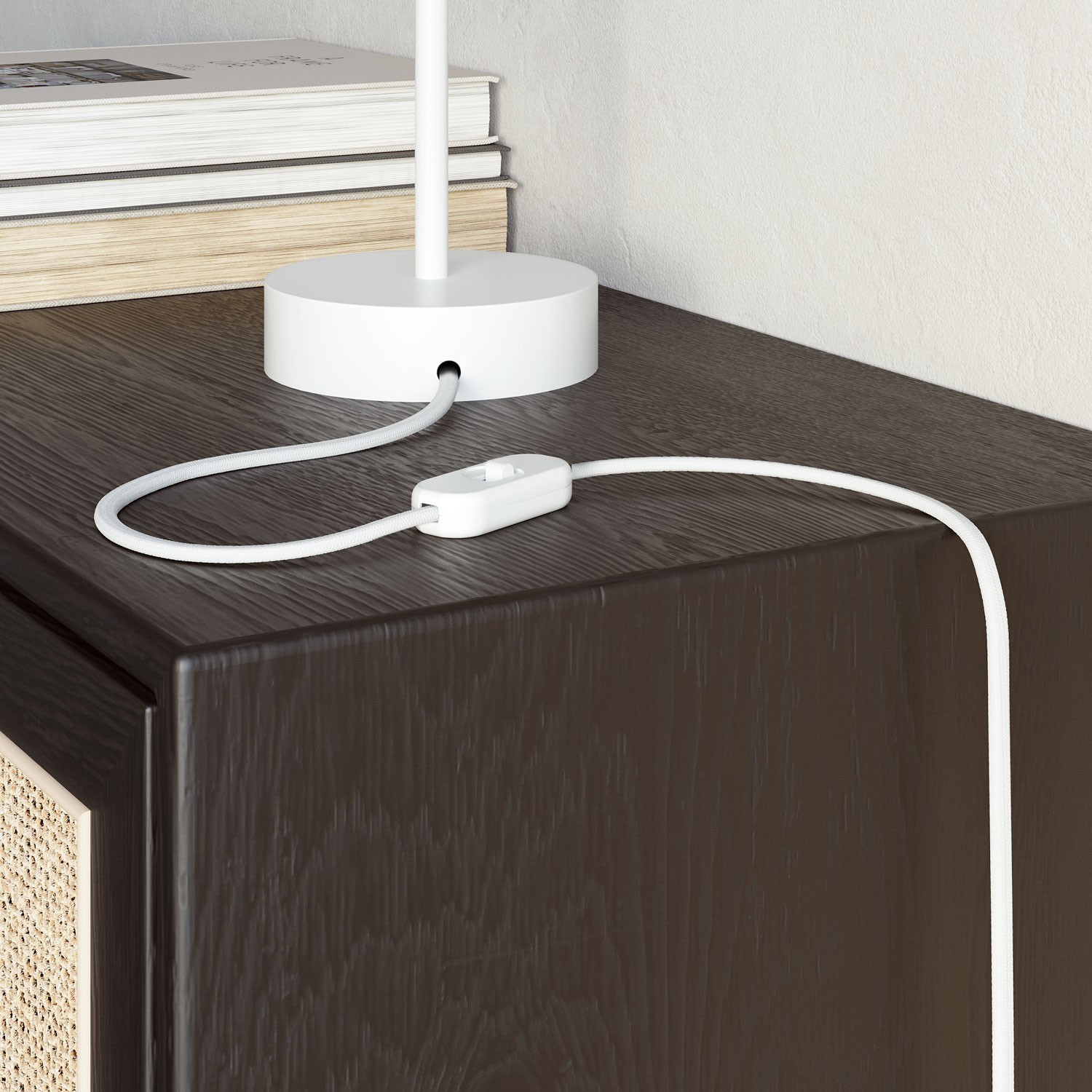 Cable textil plano blanco óptico brillante
