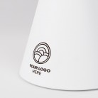 Lámpara portátil con base de madera personalizable