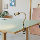 Abrazadera de mesa para lámpara
