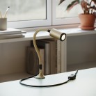 Abrazadera de mesa para lámpara
