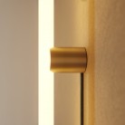 Lámpara con enchufe, acabado metálico y bombilla LED lineal S14d