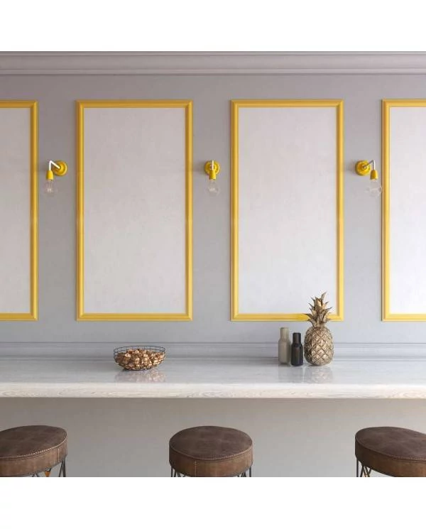 Lámpara de pared porcelana color con detalles en metal