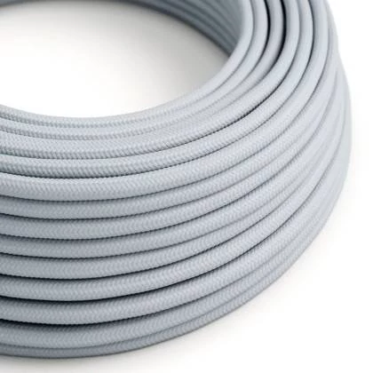 Cable eléctrico cubierto de tela gris-azulado
