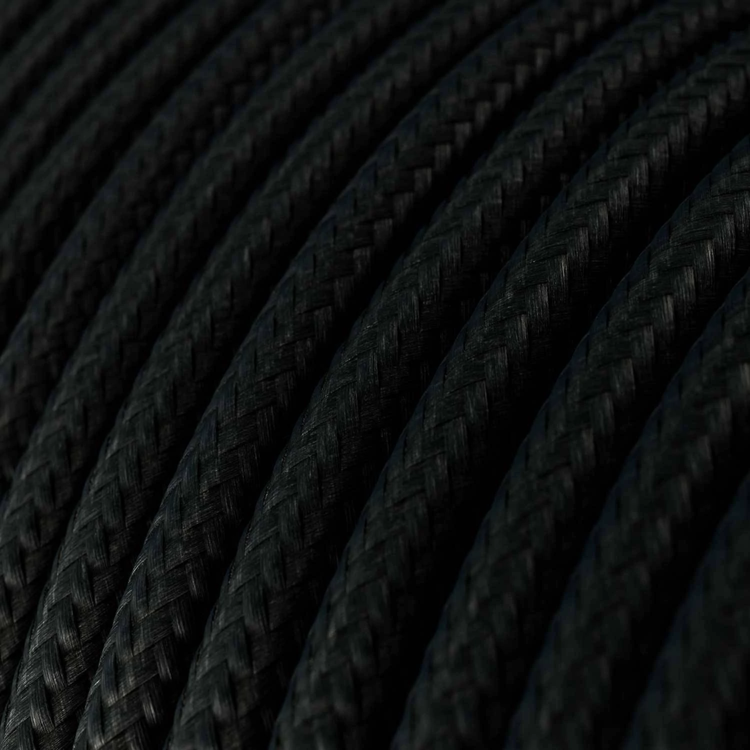 Lámpara industrial con pantalla Embudo de cemento.