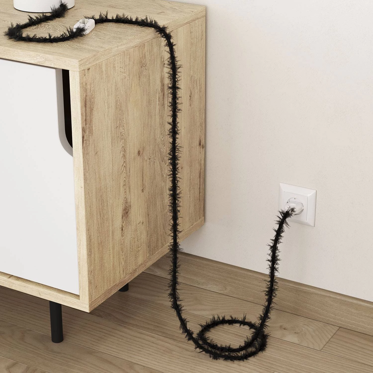 Cable eléctrico trenzado efecto peludo negro Marlene