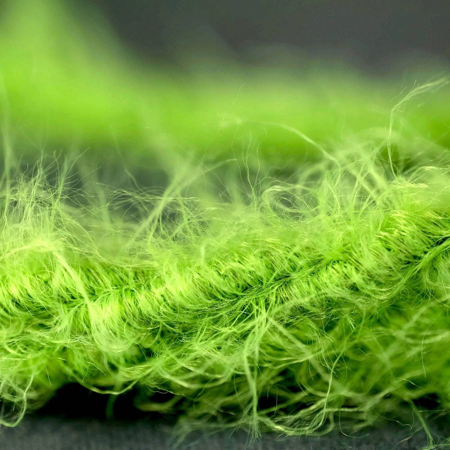Cable eléctrico trenzado efecto peludo verde Marlene