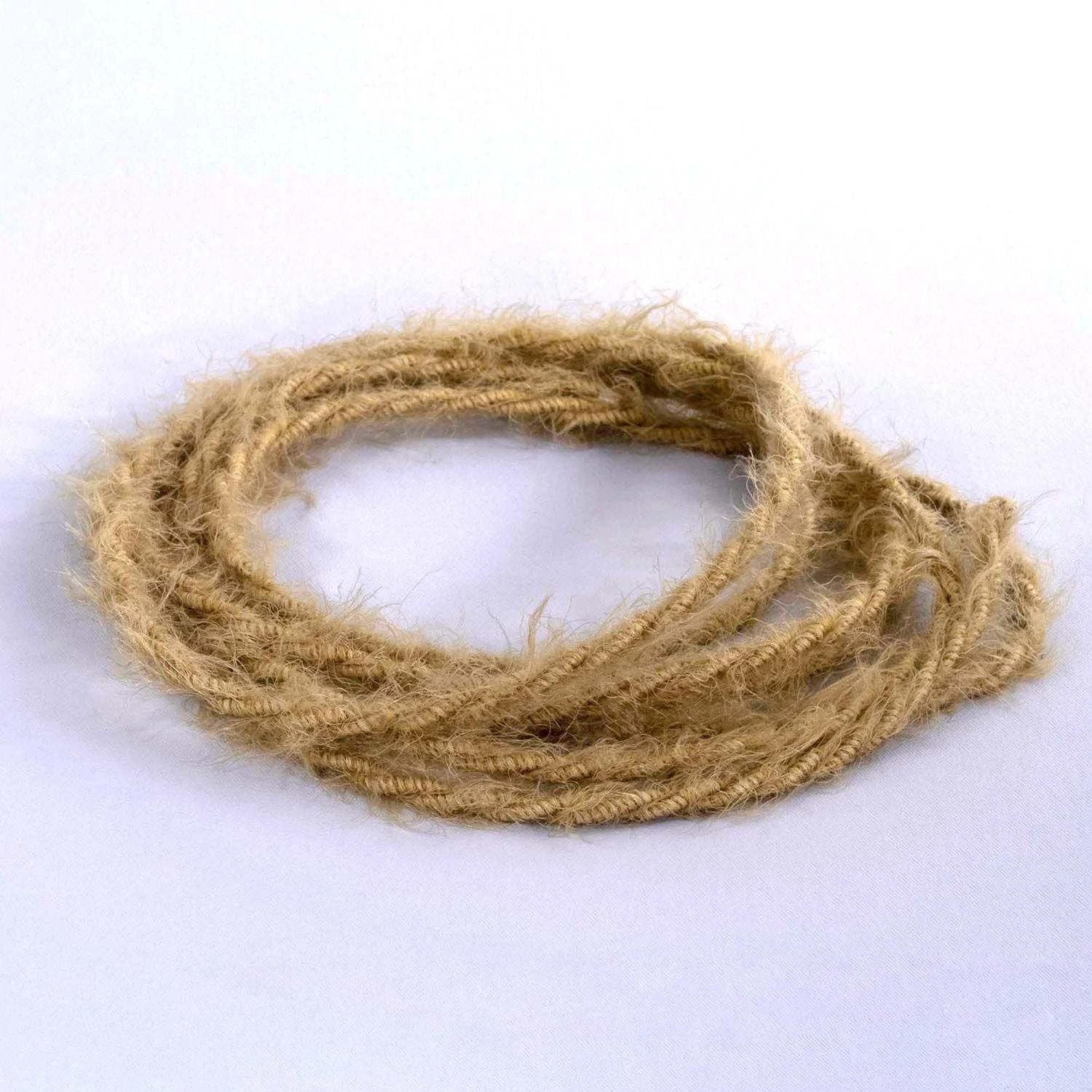 Cable eléctrico trenzado efecto peludo beige Marlene