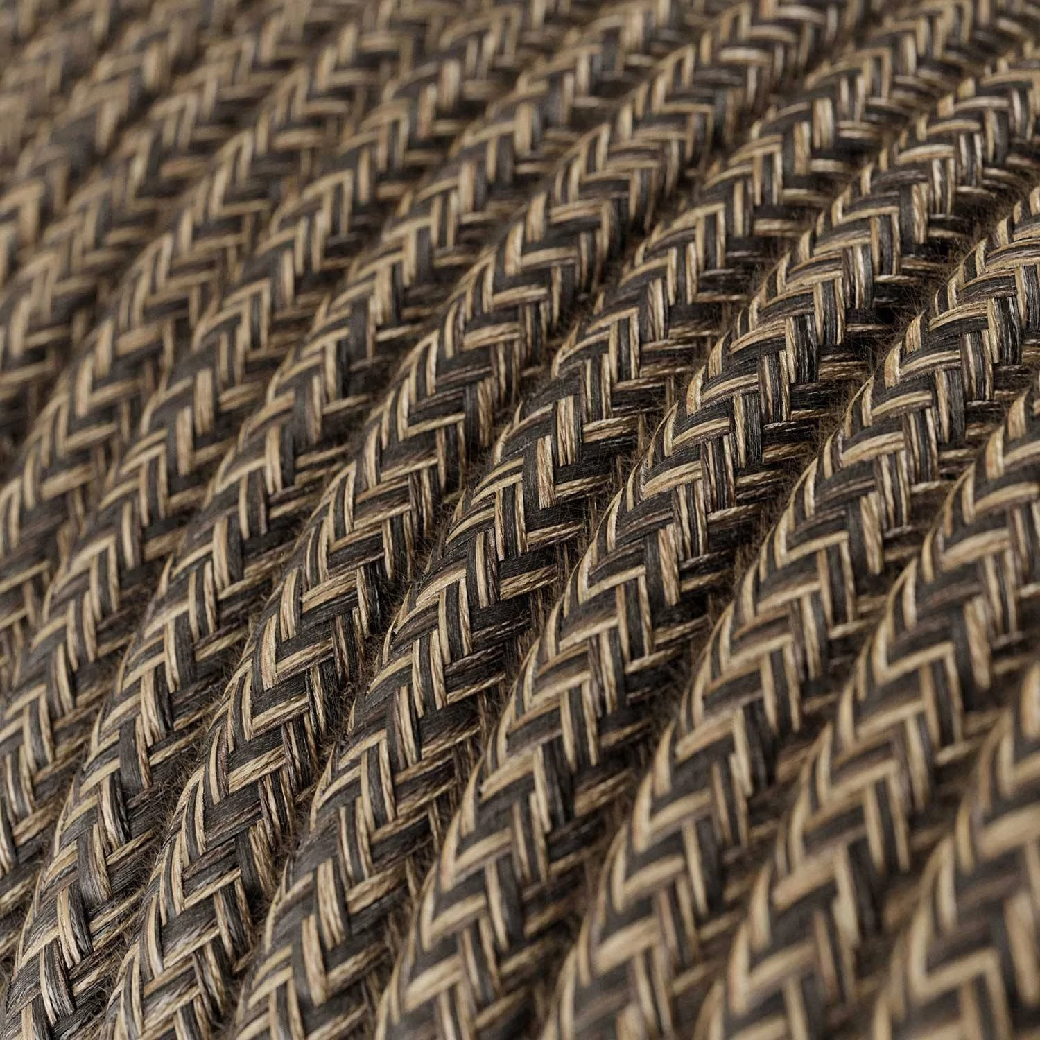 Lámpara colgante Made in Italy con acabados en madera